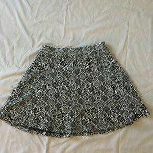 Patterned mini skirt